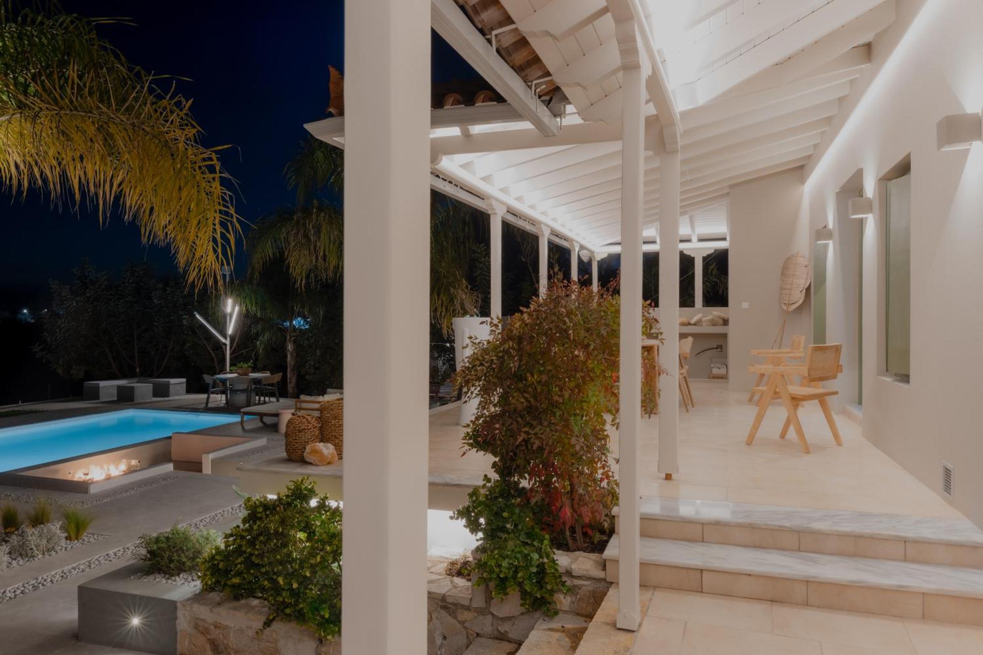 Nafplio Blue Topaz Poolside Villa Exterior foto
