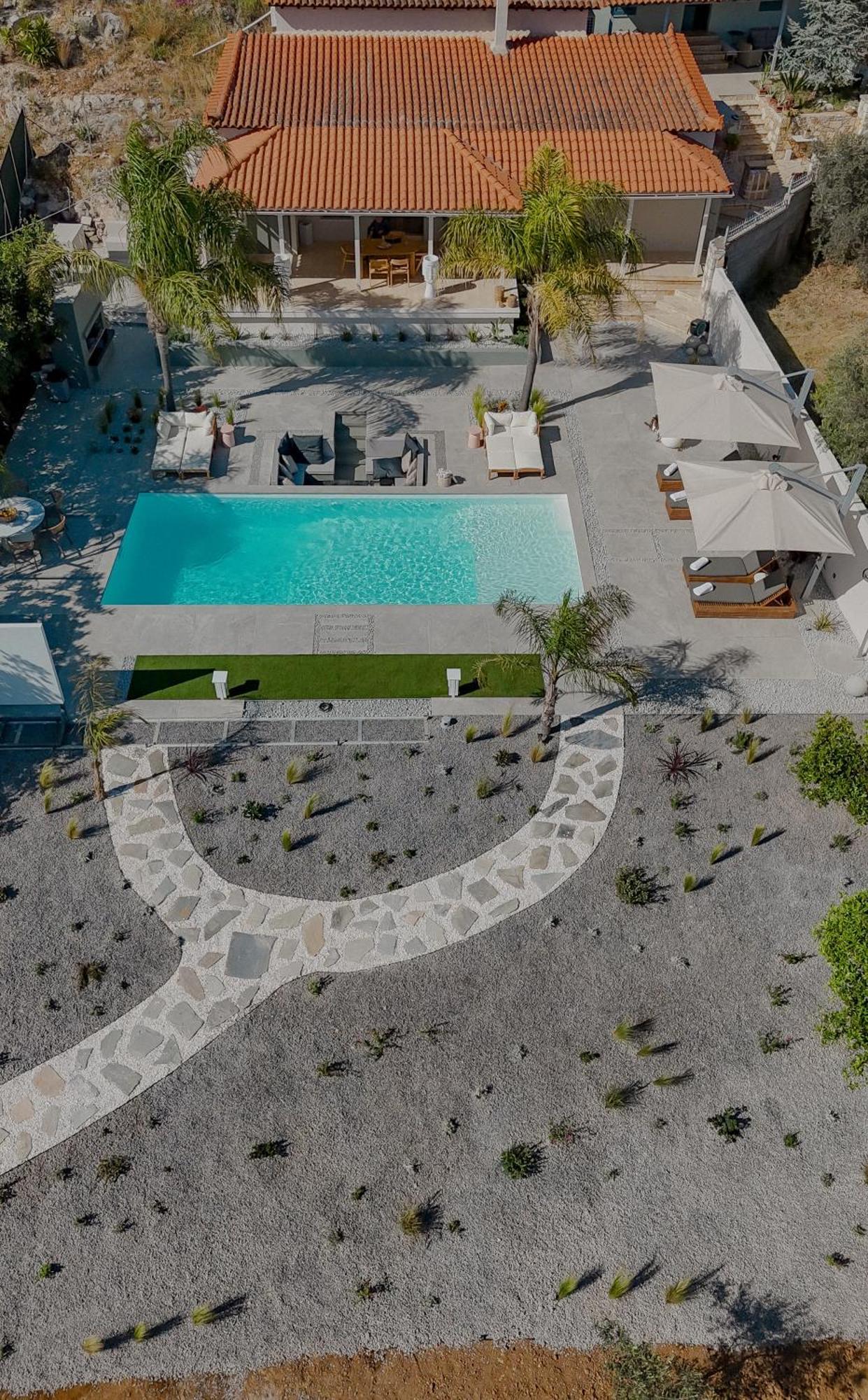 Nafplio Blue Topaz Poolside Villa Exterior foto